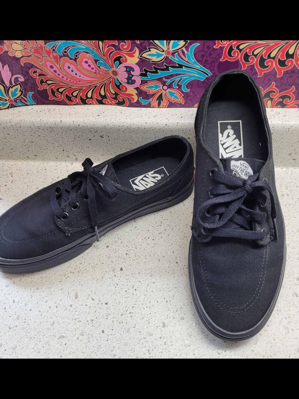 147 - Vans Brigata Triple Black Skate/Casual Shoes - US 6.5 Men / 8 Women - EUC - Picture 6 of 11